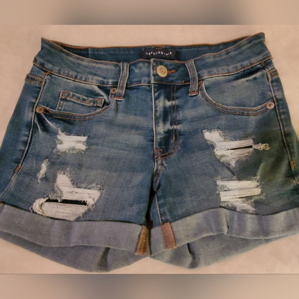 Women's Aeropostale size 2 Jean shorts